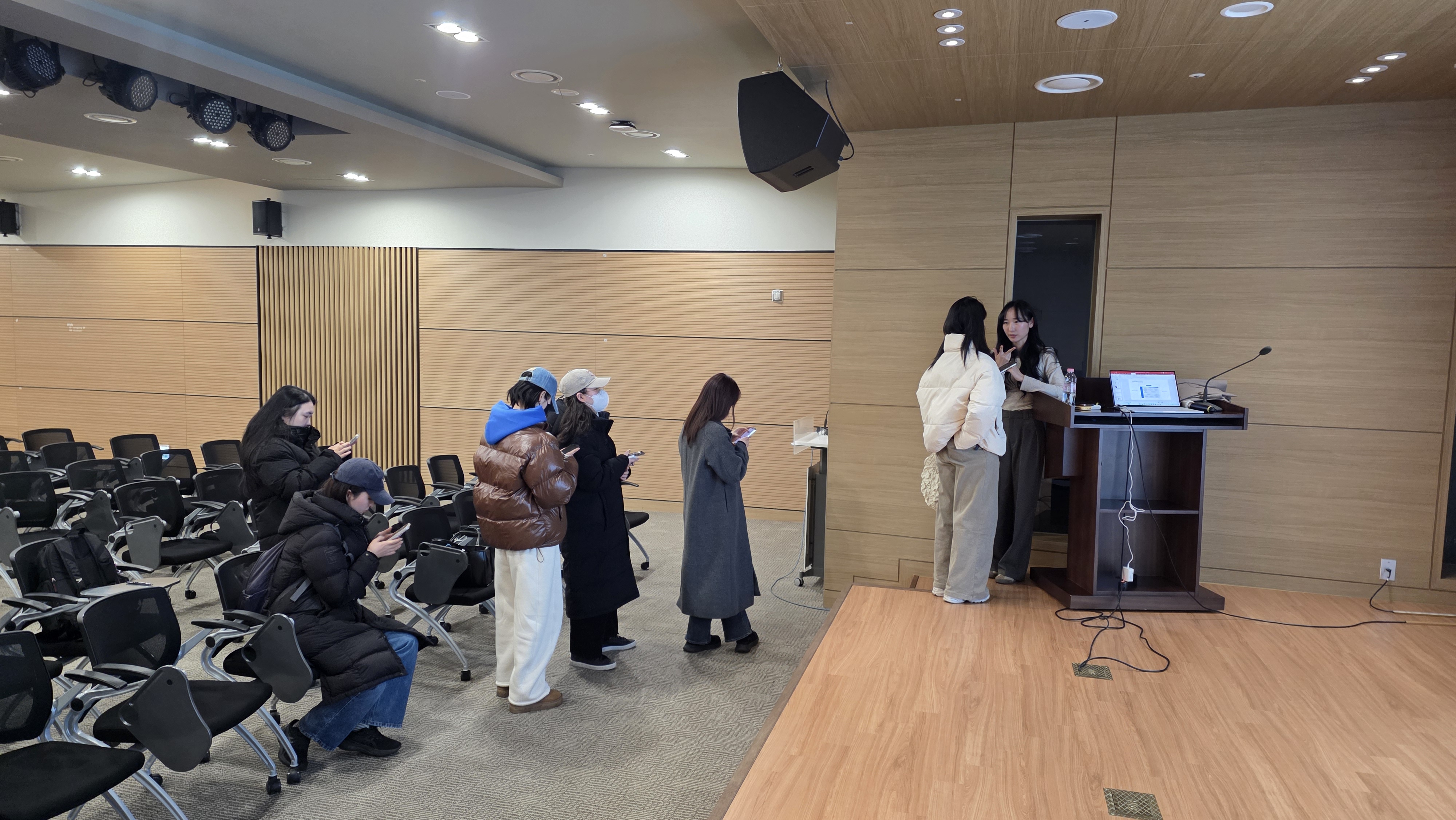 늘늘 강연 사진 4